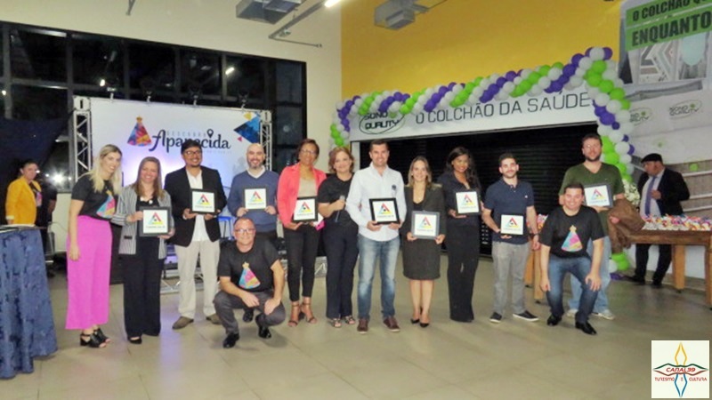 Representantes dos meios de hospedagem certificados (Foto: Marcos Ivan, Canal39)